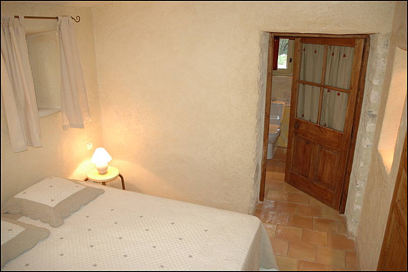 Petite chambre  hbergement Buoux, Luberon